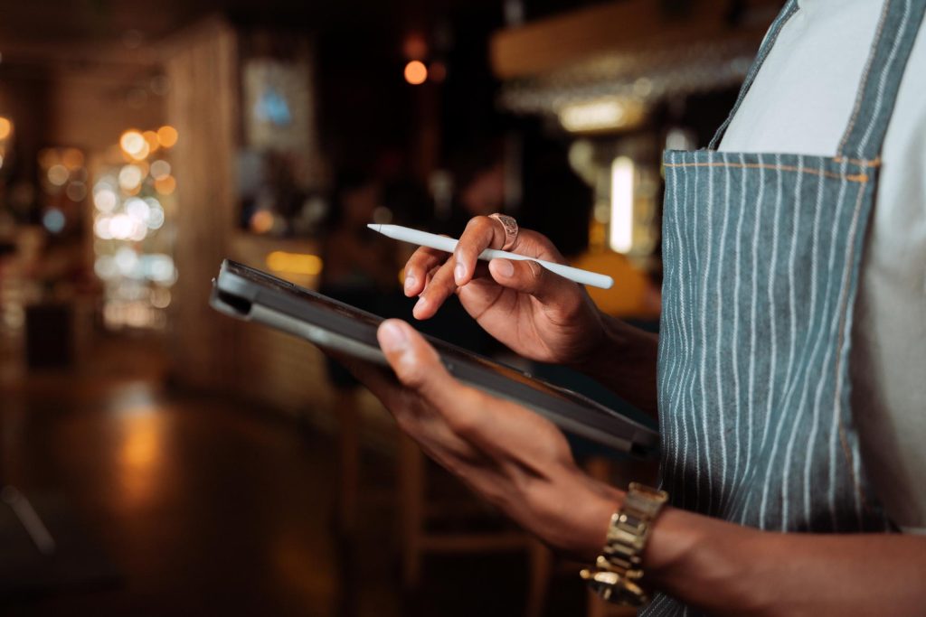 Terceirização Financeira para Restaurantes: quando contratar e como ganhar eficiência